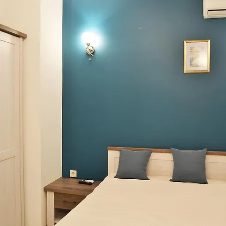 The Central Blue Apartment *